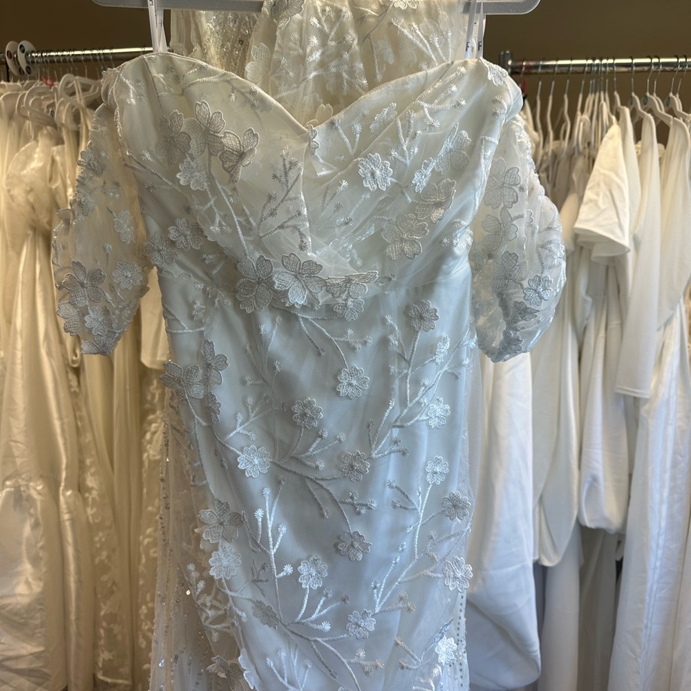 🆕NWOT Lulus Magical Beginnings White 3D Floral Embroidered Bridal Wedding Dress - Picture 2 of 9